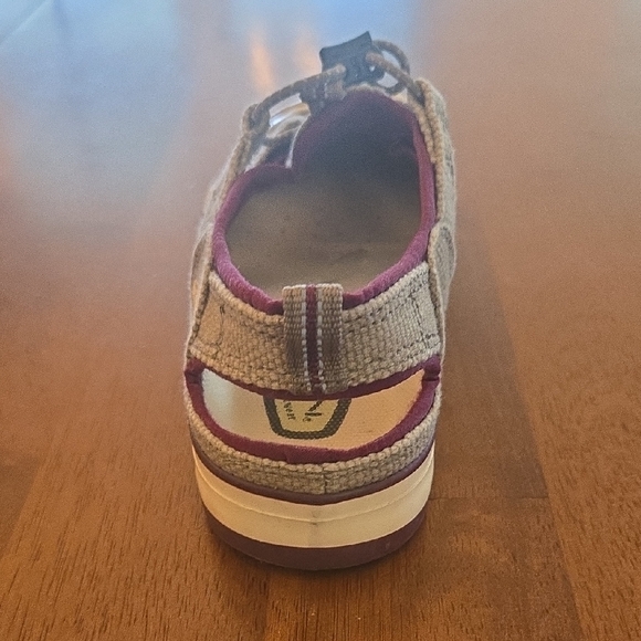 KEEN Tan and Purple Sandals - Picture 5 of 8